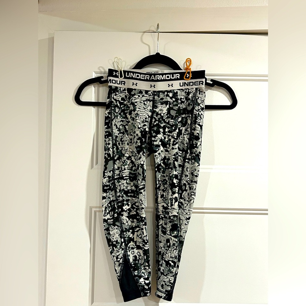 Under Armour youth Leggings.